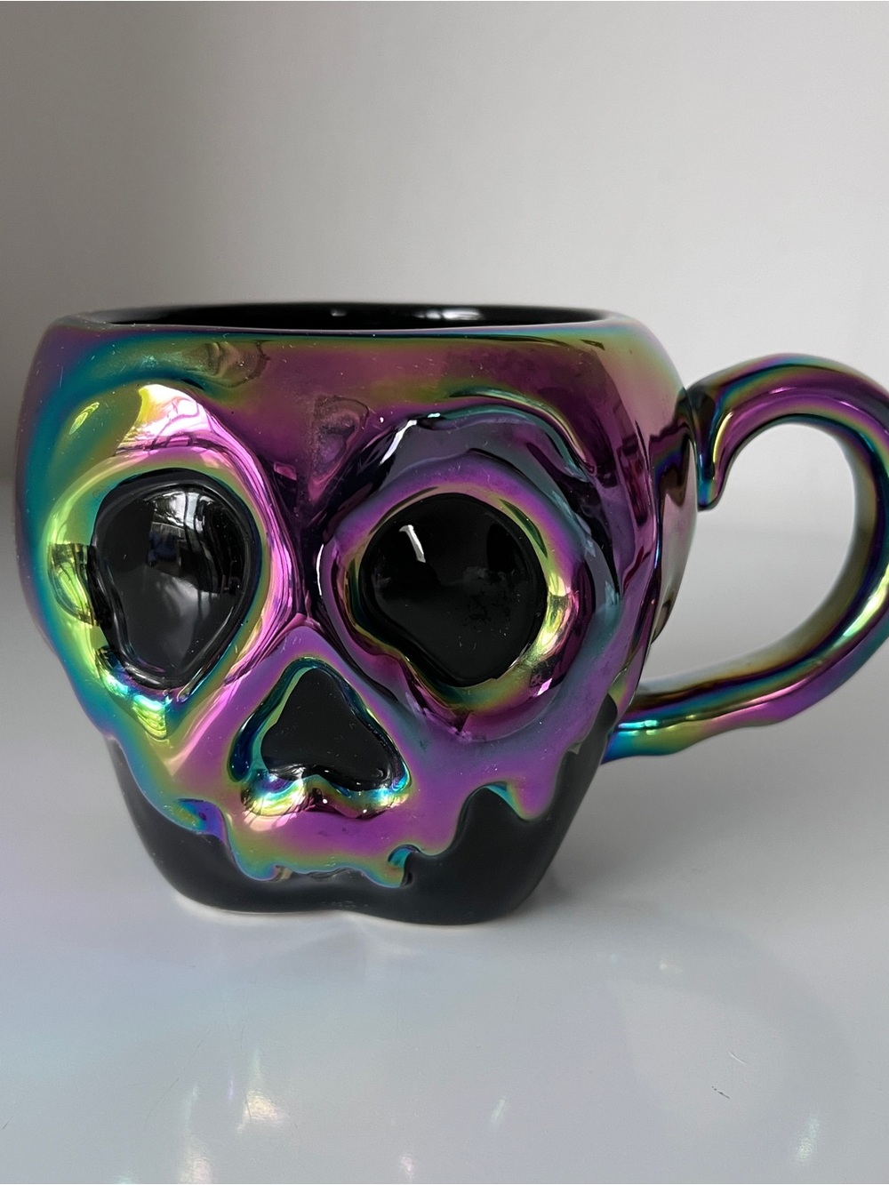 Disney One Bad Apple Iridescent Poison Apple Mug Snow White 20oz
